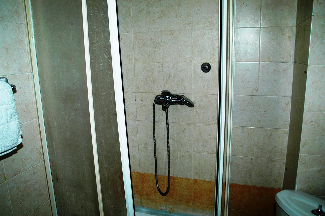 Hostel Lozanni Athen Exterior foto