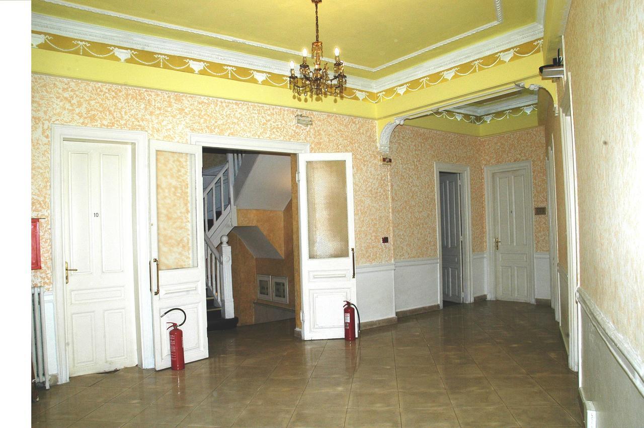 Hostel Lozanni Athen Exterior foto
